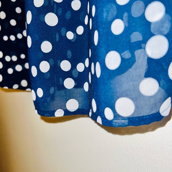 Navy sleeveless blouse with polka dots - Picture 5 of 5